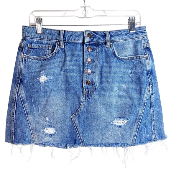 We The Free Dresses & Skirts - We The Free Distressed Denim Mini Skirt Size 30